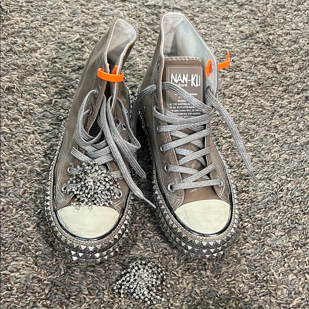 Women's High-Top Sneakers - Gray